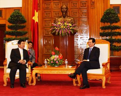 President Nguyen Tan Dung: Electricity related cooperation between Vietnam and Cambodia indicates special friendship